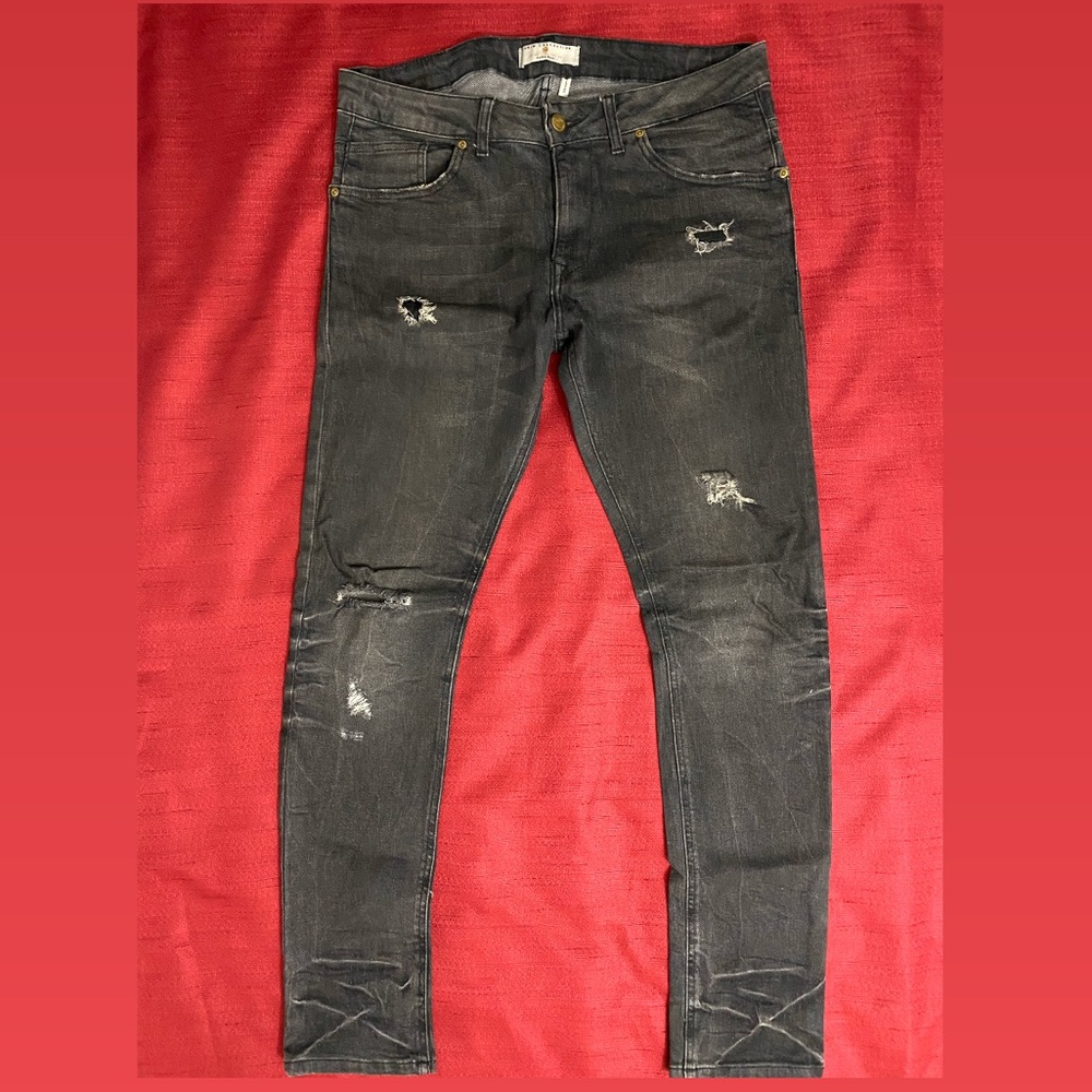 ZARA distressed black stonewashed jeans LIKE NEW!!
